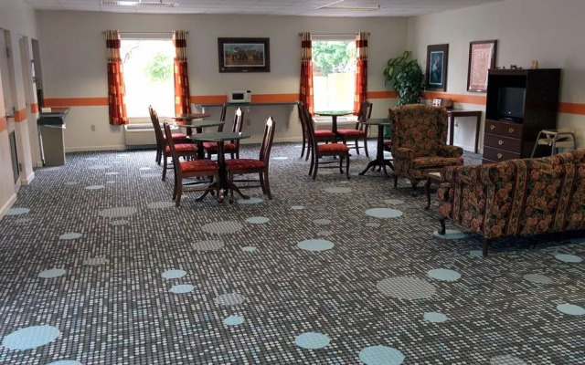 President Inn & Suites