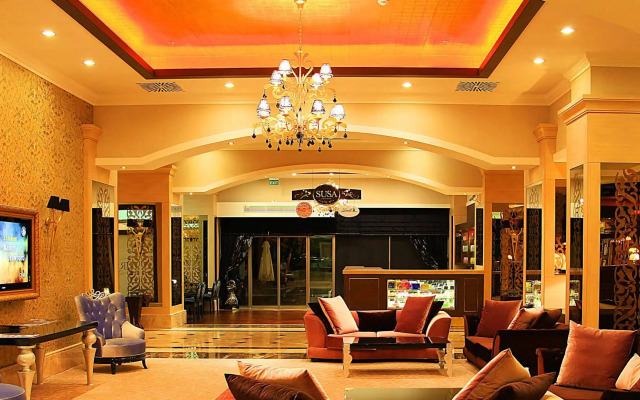 Cratos Premium Hotel & Casino