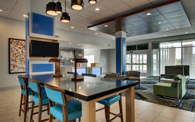 Holiday Inn Express & Suites Findlay North by IHG