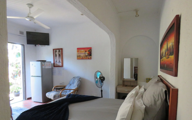 Beachcomber Bay - Guest House