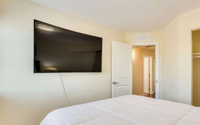 4BR Home w/ Private Pool, Patio & Grill