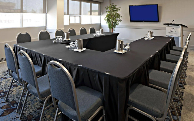 Delta Hotels by Marriott Edmonton South Conference Centre