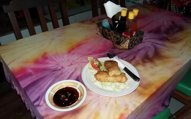 Warung Ombak Homestay