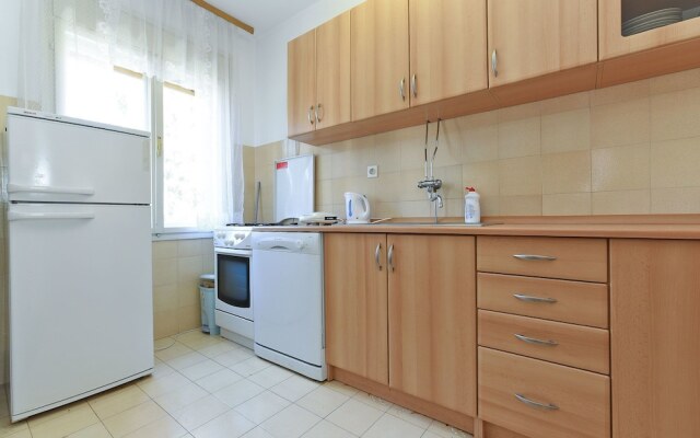 Apartment 74
