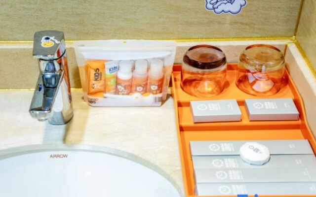 Lingshui Yuxuan Exquisite Parent-child Holiday Hotel (Haiyun Plaza Branch)