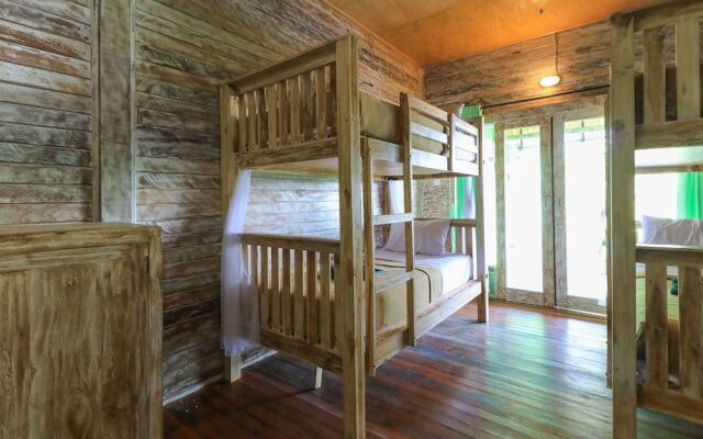 The Green Groves Hostel