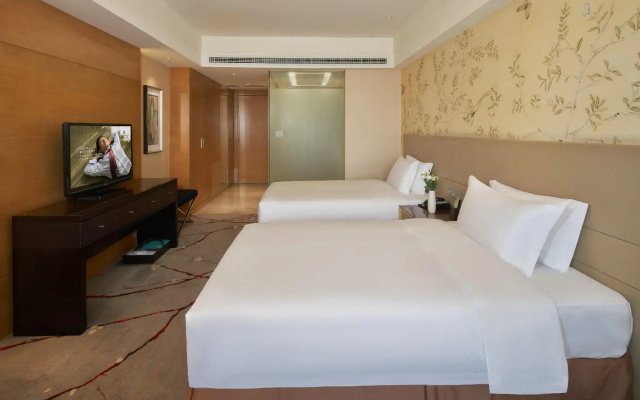 Grandskylight Hotel