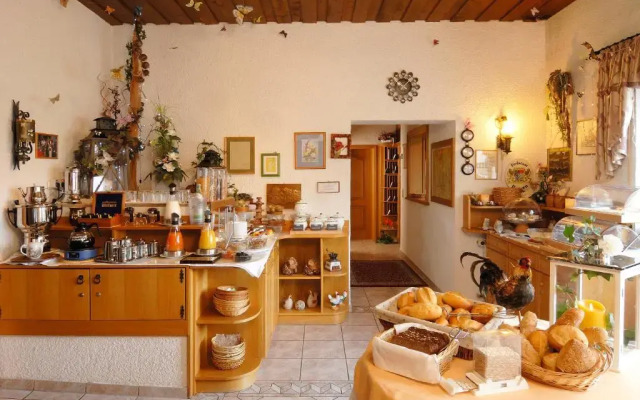 Hotel Ursula Garni