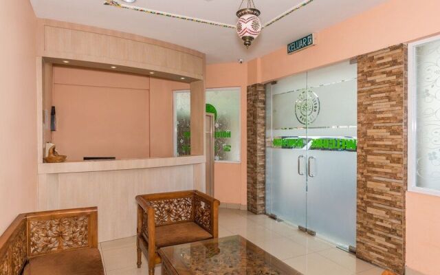 OYO 890 Hotel RK Cahaya