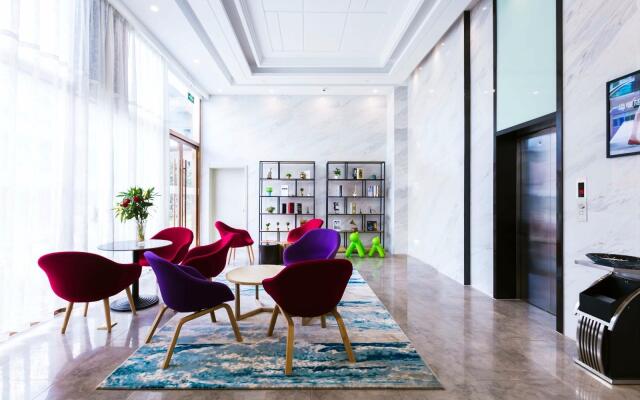 Campanile Hotel Wuxi Huishan Ancient Town Jinlong square