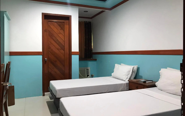 Garnet Hotel