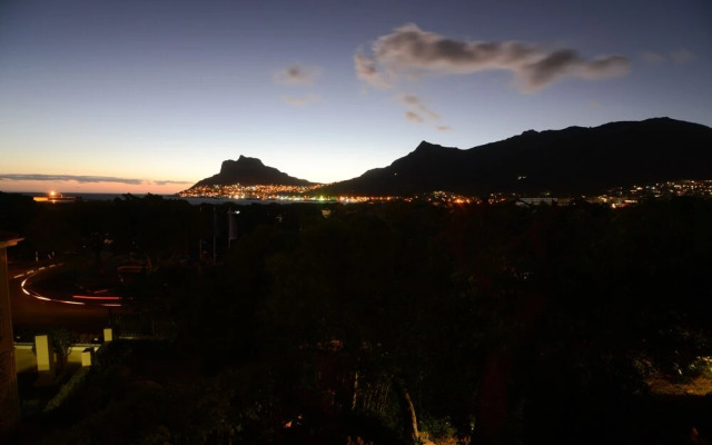 dk villas 1 Harbour View Hout Bay