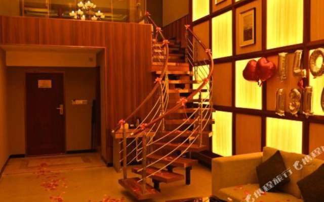 Sky Mall Hotel