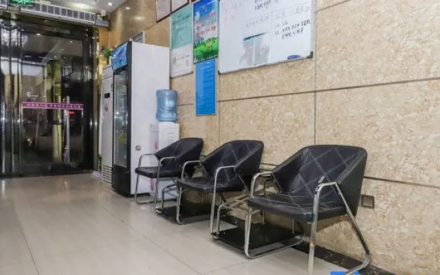 Young Fashion Express Hotel