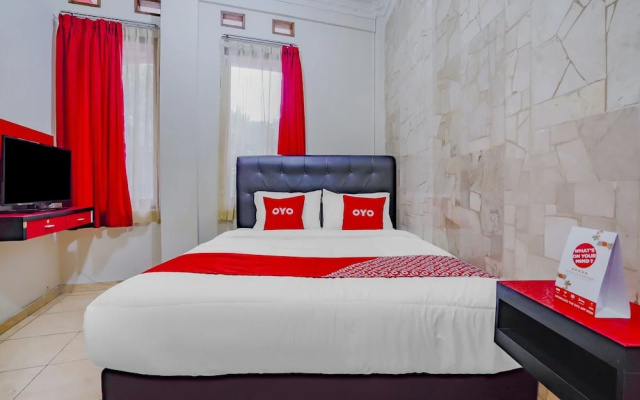 Merci Club by OYO Rooms