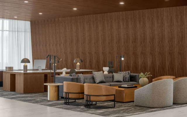 AC Hotel by Marriott Vancouver Waterfront