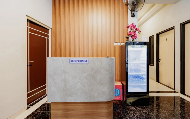 RedDoorz NH Syariah near UNIMUS 2 Semarang – Guest Rooms – Semarang