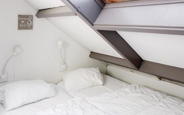 Nice Home in Egmond aan Zee With 2 Bedrooms and Wifi