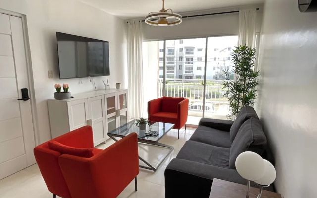Apartment Near Beach And Airport