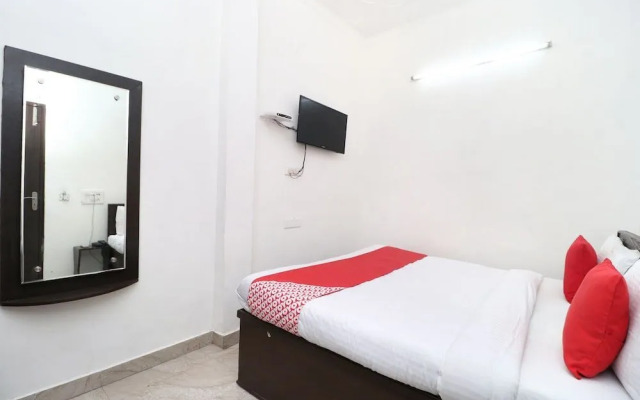 Hotel Temple Tower By OYO Rooms