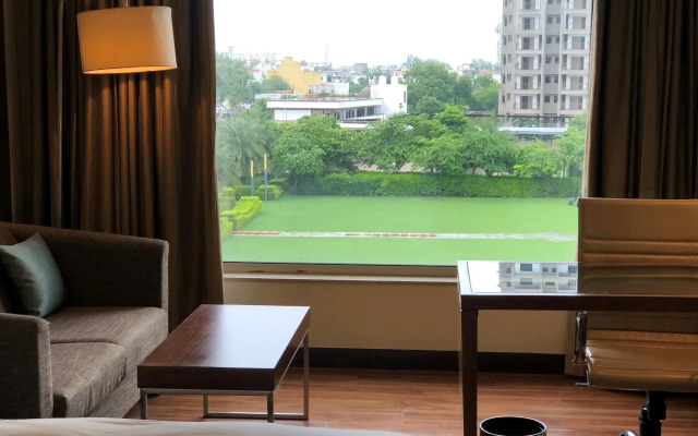 DoubleTree by Hilton Agra