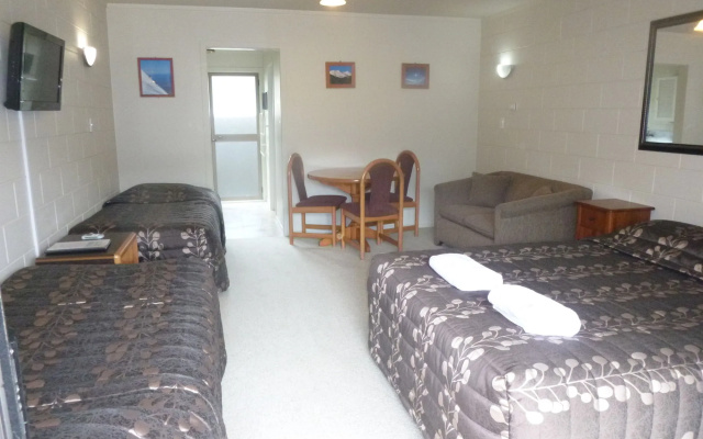 Ruapehu Mountain Motel & Lodge
