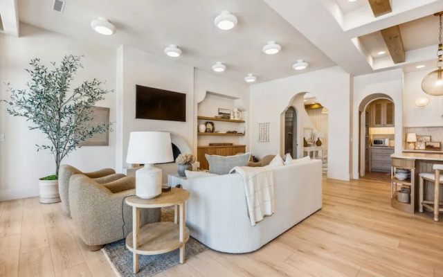 Rosemary 7 Bedroom Home