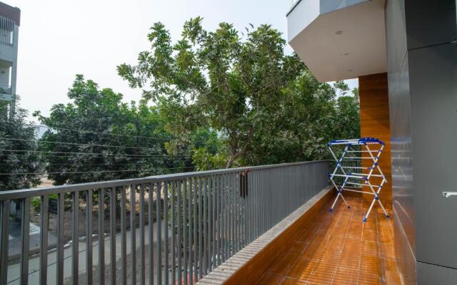 The Lodgers 1 BHK Serviced Apartment Golf Course Road Gurgaon