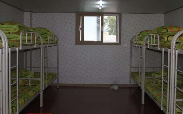 Railro Guesthouse