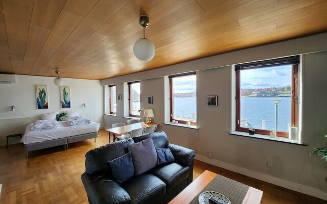 Grannys Harbour View