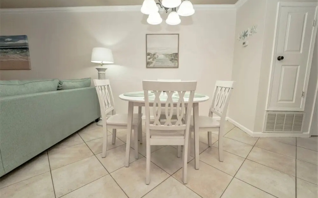 Woodland Shores Beach Resort by Panhandle Getaways
