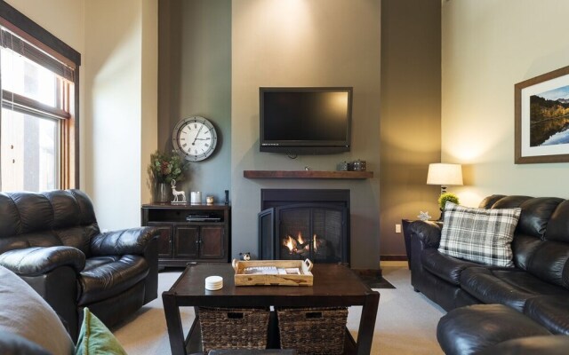 Solstice at Mammoth Lakes