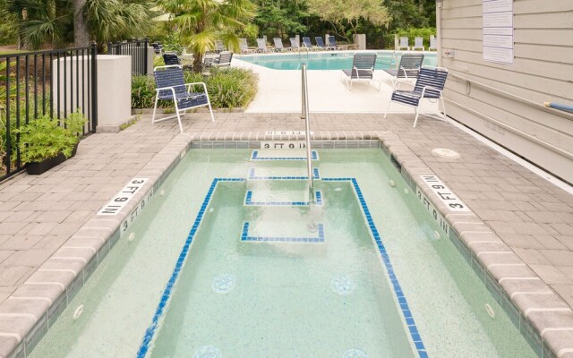 140beach 2 Bedroom Condo