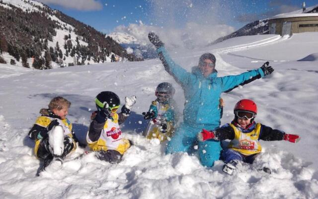 Ski in Ski Out Apartment Siviez