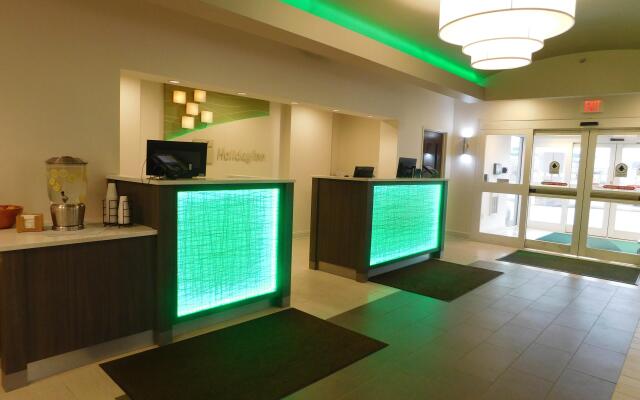 Holiday Inn Hotel & Suites Rochester - Marketplace, an IHG Hotel