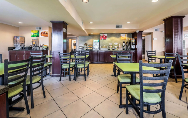 Quality Inn & Suites