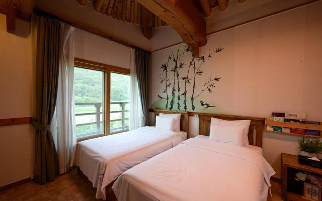 Jeonju Wangyijimil Hanok Hotel