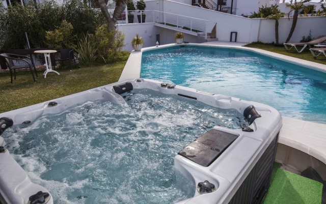 Luxury Apartments Villa San Salvador