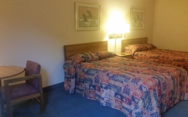 Airport Plaza Hotel