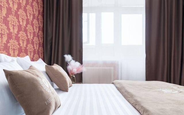 Family Apartments (Фэмили Апартментс) на улице Жлобы 139
