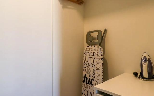 w Artistic 2BR With Balcony in Miraflores