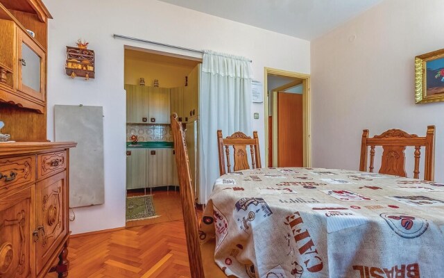 Awesome Apartment in Jadranovo With 2 Bedrooms and Wifi
