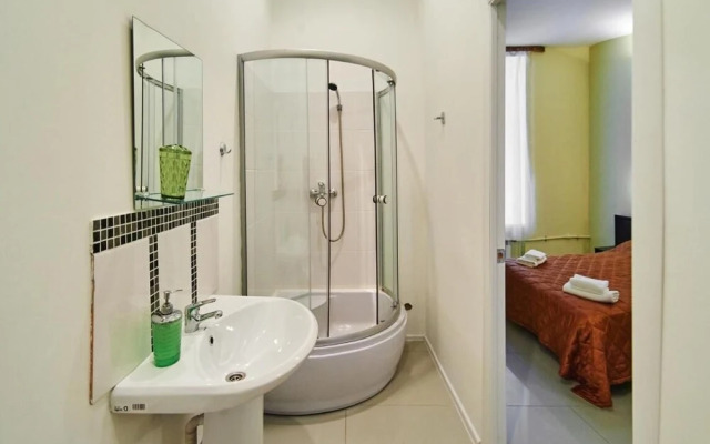 Bridge Inn Cozy Triple room