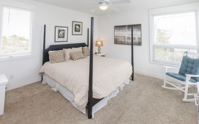 Coastal View II - 8 Br Home