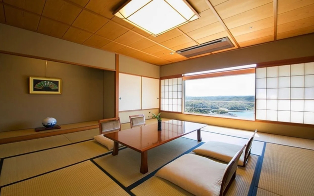 Hotel Urashima