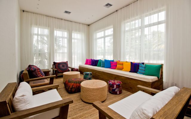 Banyan Bay Suites