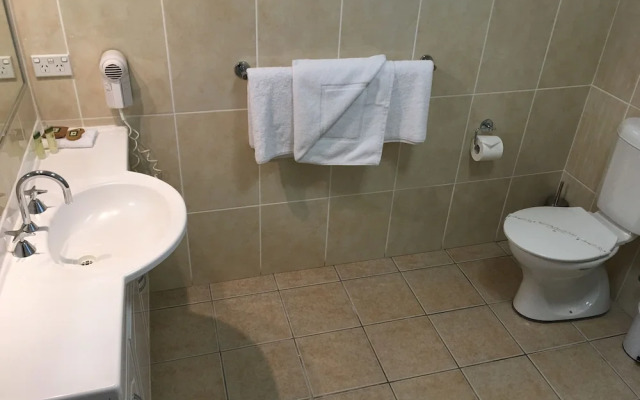 Tuckerbox Motor Inn