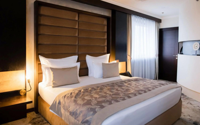 Malak Regency Hotel