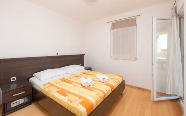 Villa Tucepi Apartments