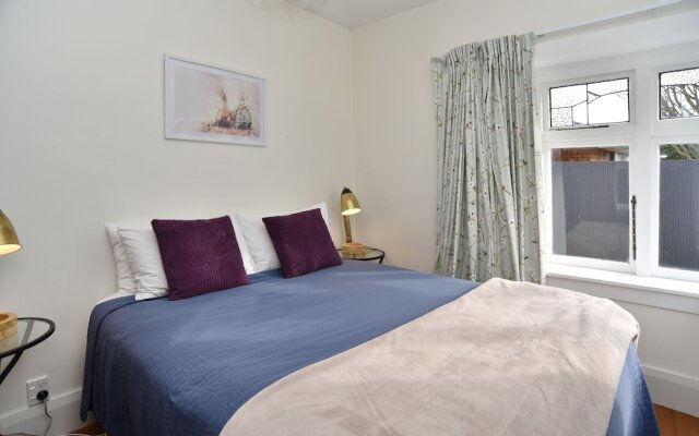 Marys Villa - Christchurch Holiday Homes